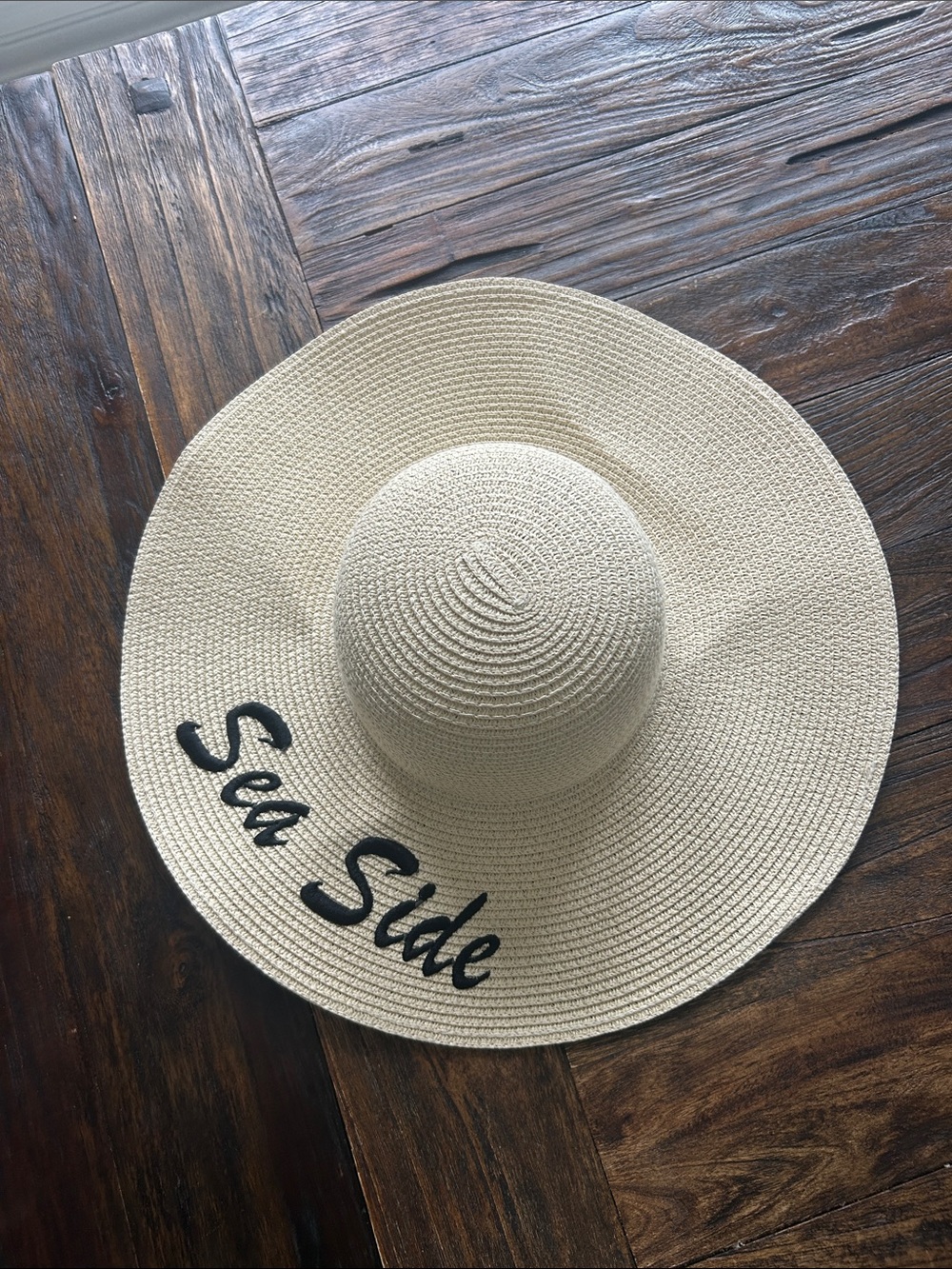 Sea Side Embroidered Wide-Brim Sun Hat - Cream with Black Script